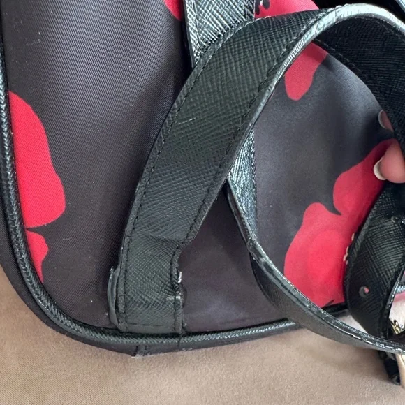 Kate Spade Wilson Road Poppy backpack larger size - needs TLC - Picture 9 of 16